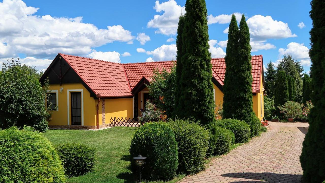 Magyar Apartmanházak I-III. Zalakaros Exterior foto