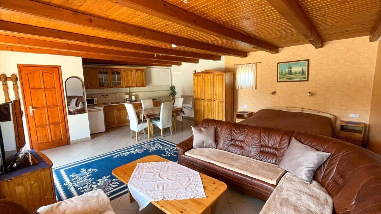 Magyar Apartmanházak I-III. Zalakaros Exterior foto